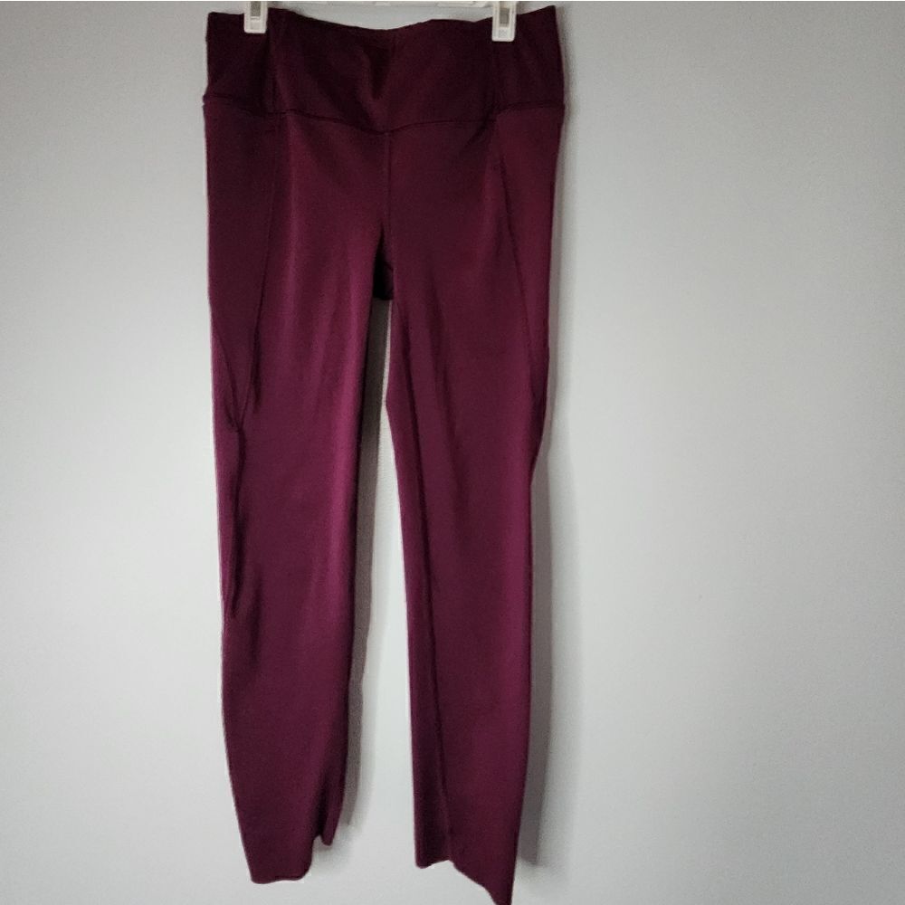 Athleta Laser Mesh Sonar Capri Legging  Maroon Wine Yoga Athletic Pant ~Sz XS